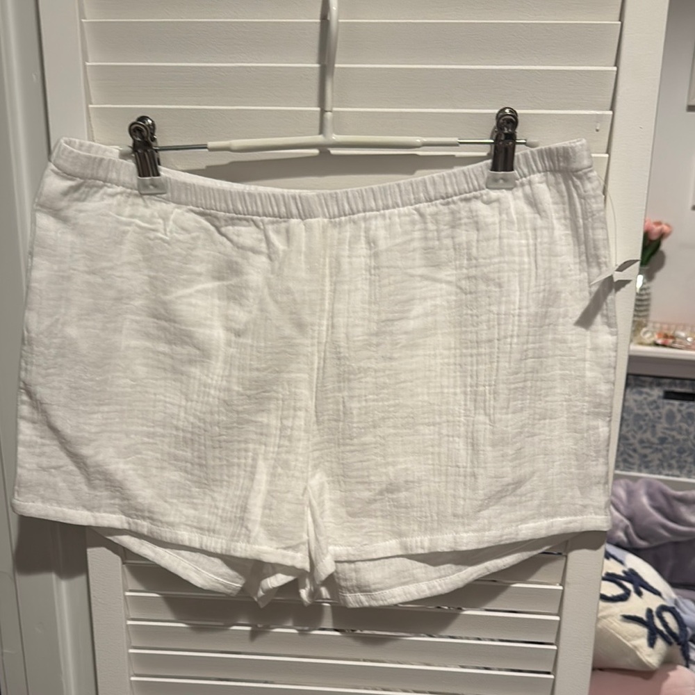 Laura Ashley High Waist White Shorts